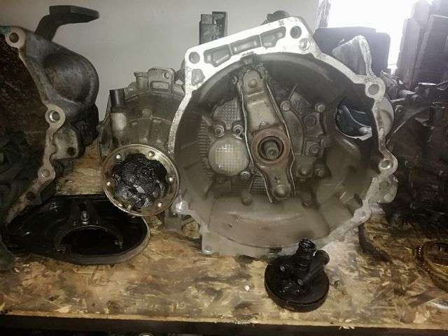 VOLKSWAGEN Passat Çıkma Şanzıman Bse Motor 5 İleri